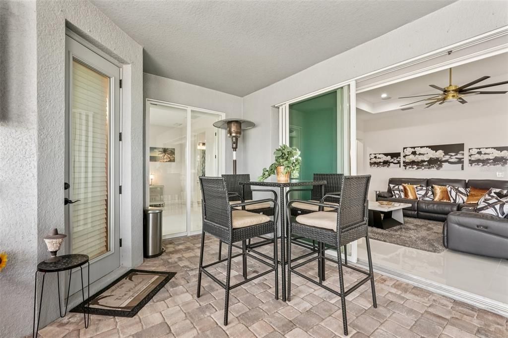 For Sale: $1,200,000 (4 beds, 3 baths, 3072 Square Feet)