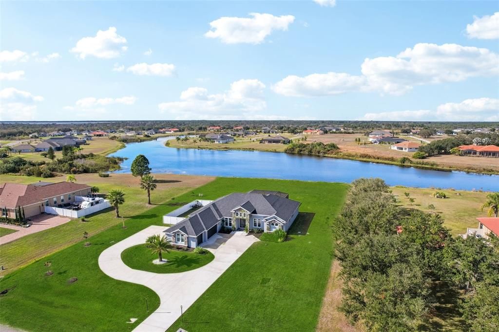 For Sale: $1,200,000 (4 beds, 3 baths, 3072 Square Feet)