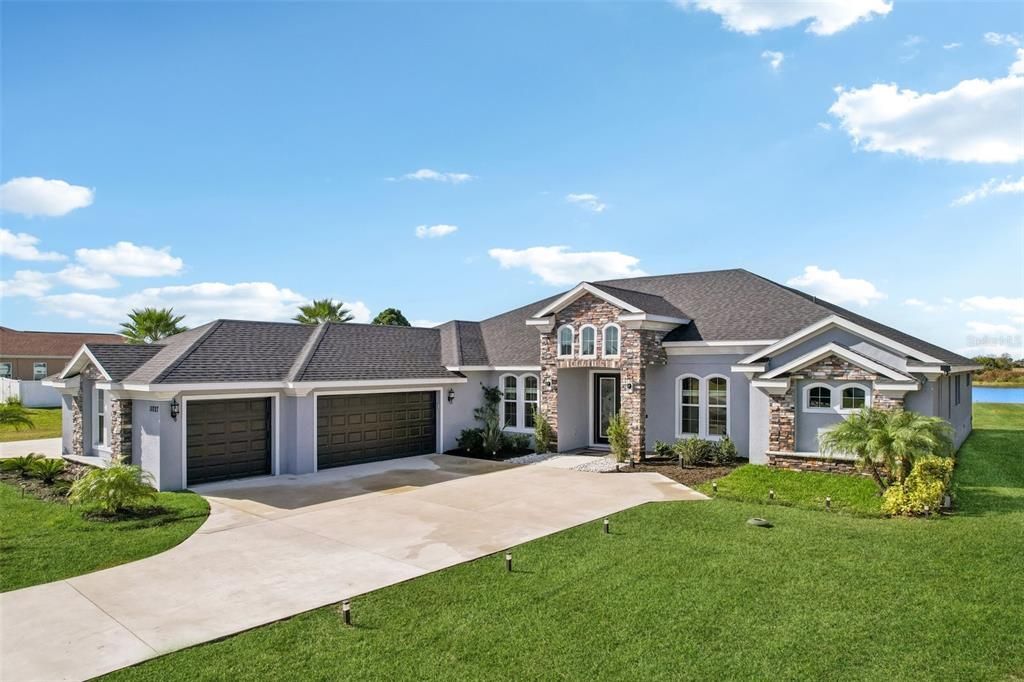 For Sale: $1,200,000 (4 beds, 3 baths, 3072 Square Feet)