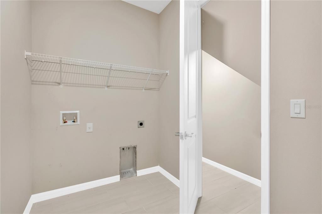 待售: $685,000 (4 贝兹, 3 浴室, 2736 平方英尺)