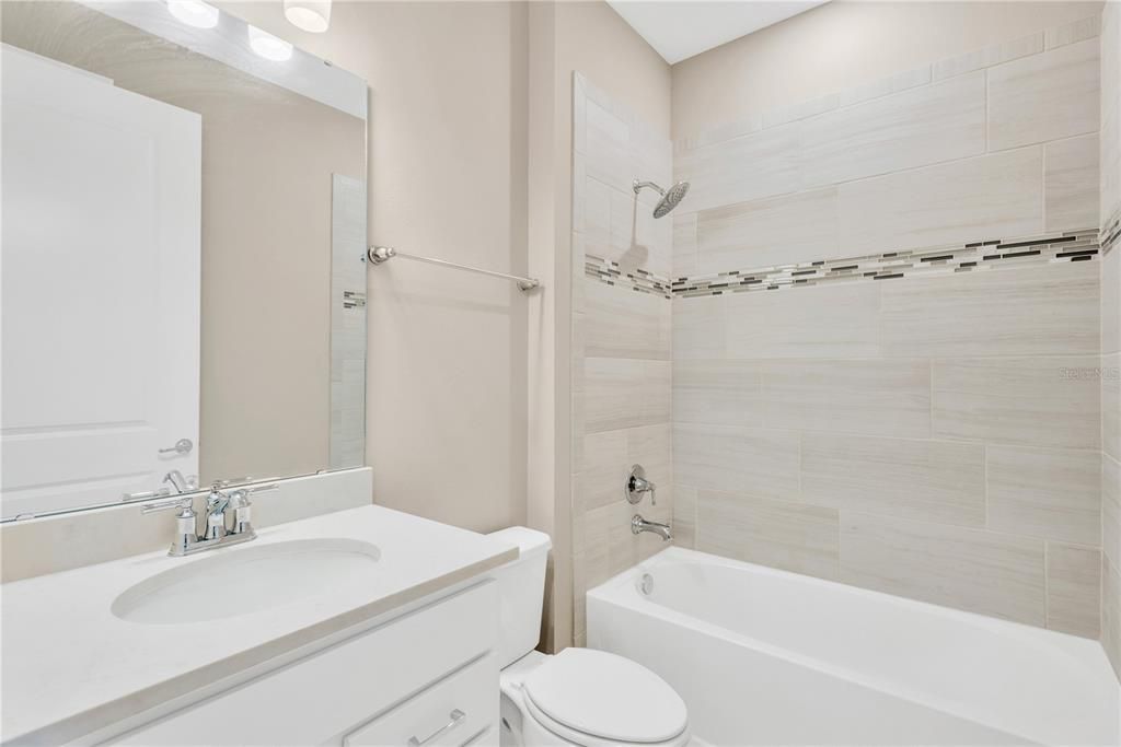 待售: $685,000 (4 贝兹, 3 浴室, 2736 平方英尺)