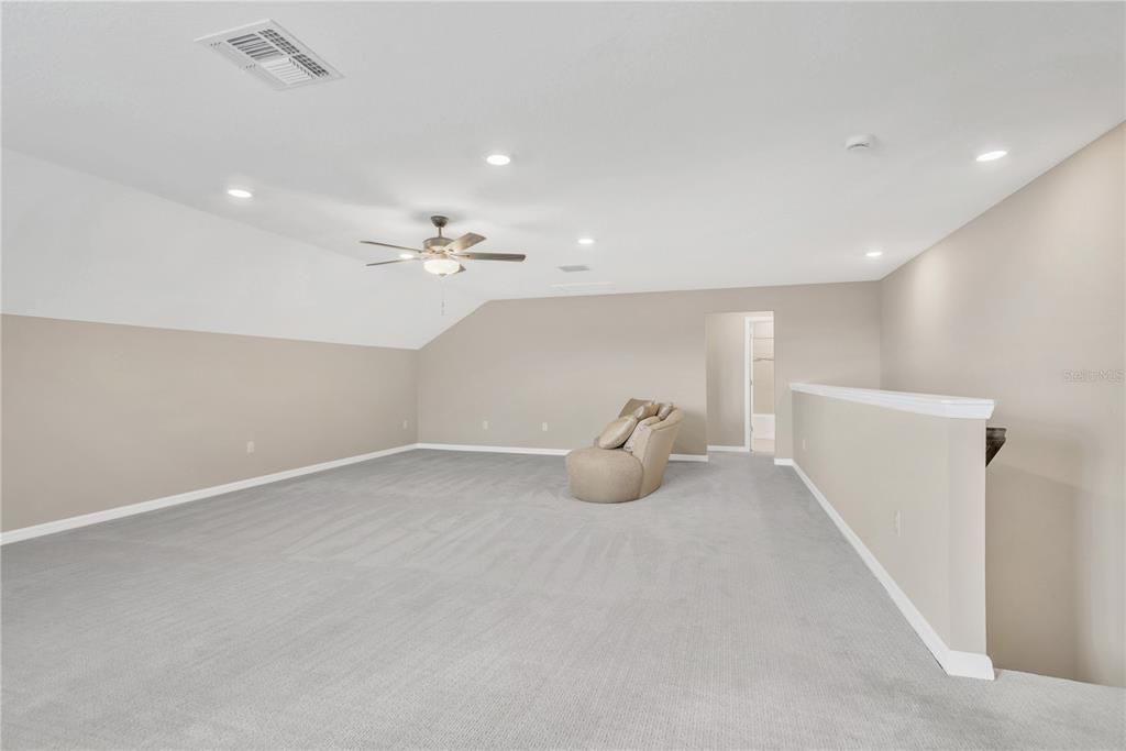 待售: $685,000 (4 贝兹, 3 浴室, 2736 平方英尺)