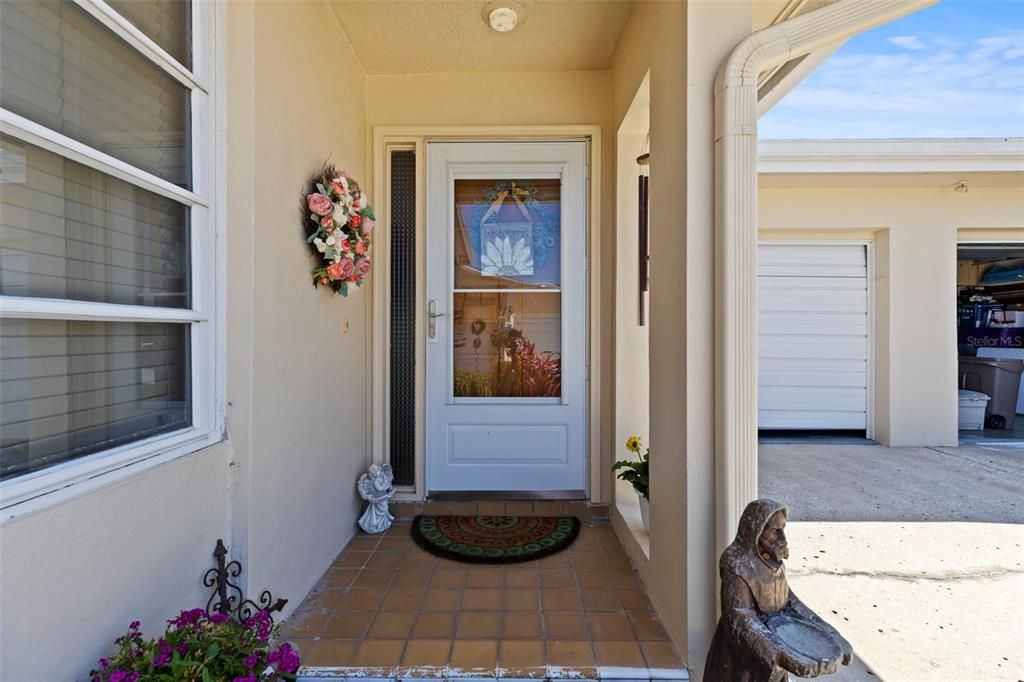 На продажу: $165,000 (1 спален, 1 ванн, 949 Квадратных фут)