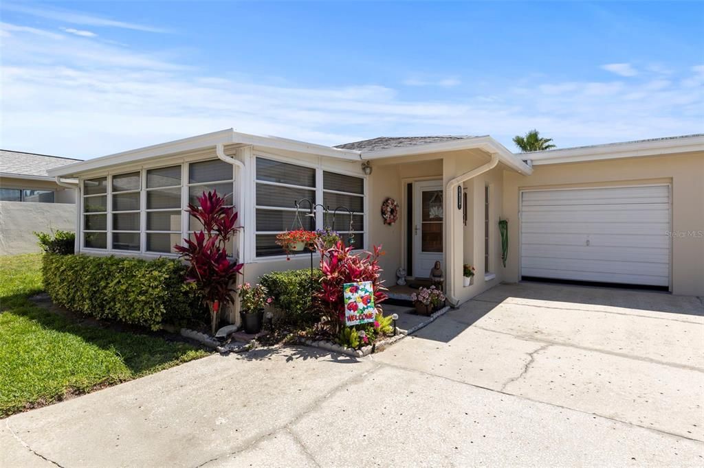 На продажу: $165,000 (1 спален, 1 ванн, 949 Квадратных фут)