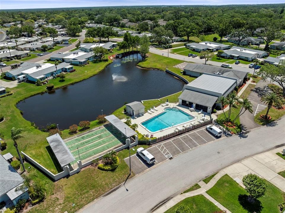 На продажу: $165,000 (1 спален, 1 ванн, 949 Квадратных фут)