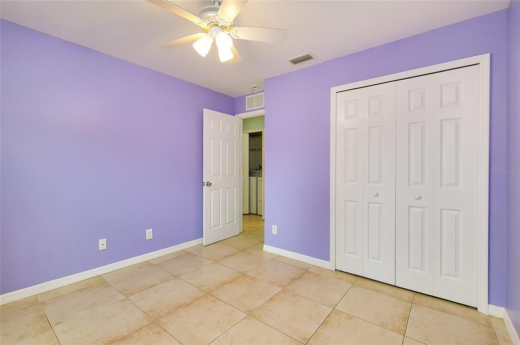 待售: $325,000 (2 贝兹, 2 浴室, 1180 平方英尺)