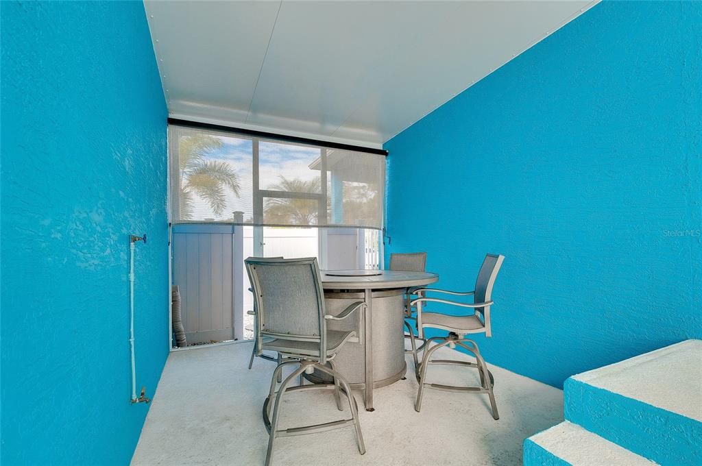 待售: $325,000 (2 贝兹, 2 浴室, 1180 平方英尺)