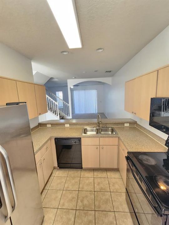 For Sale: $255,000 (3 beds, 2 baths, 1468 Square Feet)