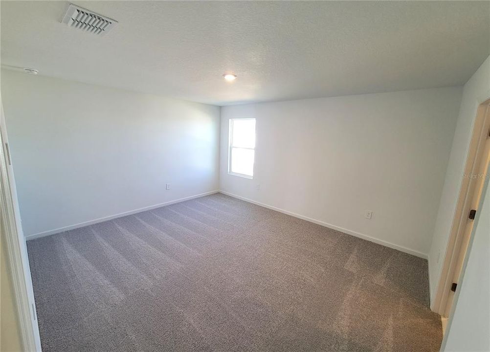 En Renta: $2,200 (4 camas, 2 baños, 1880 Pies cuadrados)