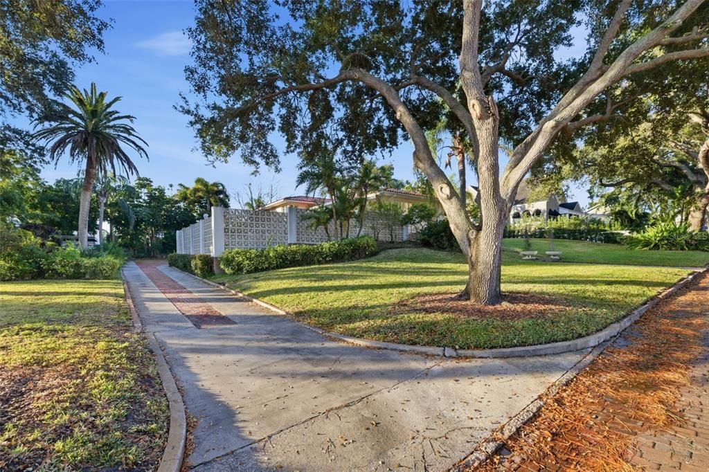 For Sale: $1,400,000 (0.46 acres)