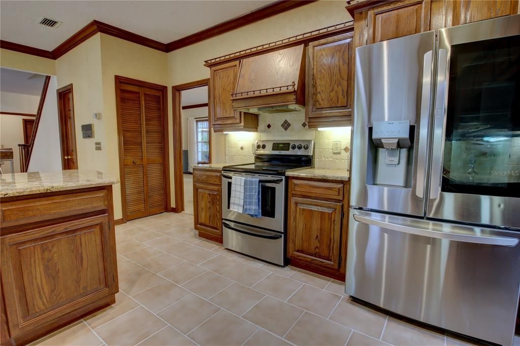 На продажу: $849,900 (4 спален, 3 ванн, 3189 Квадратных фут)