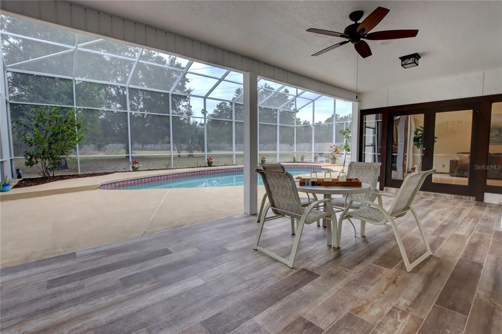 На продажу: $849,900 (4 спален, 3 ванн, 3189 Квадратных фут)