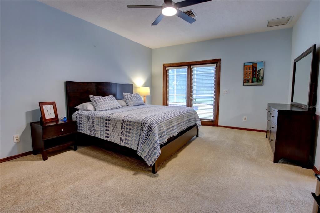 На продажу: $849,900 (4 спален, 3 ванн, 3189 Квадратных фут)