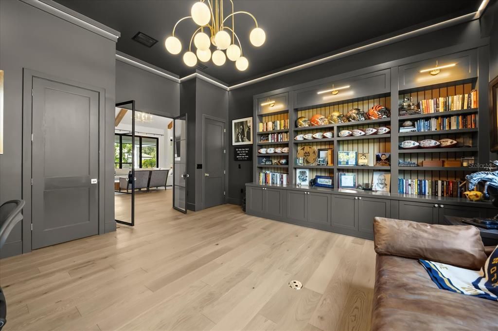 En Venta: $3,995,000 (5 camas, 4 baños, 5772 Pies cuadrados)