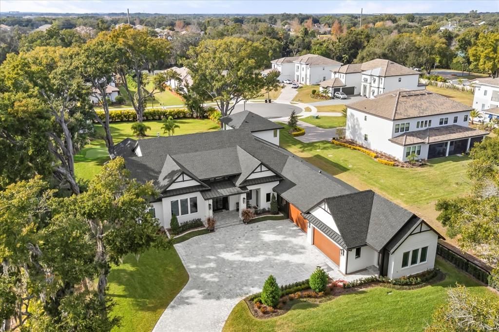 En Venta: $3,995,000 (5 camas, 4 baños, 5772 Pies cuadrados)