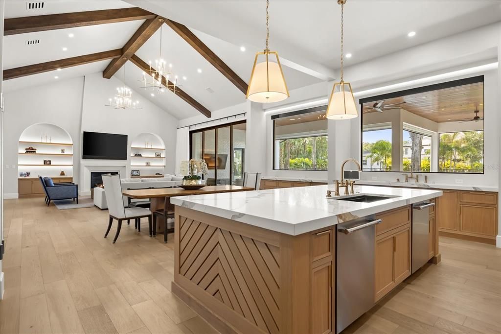 En Venta: $3,995,000 (5 camas, 4 baños, 5772 Pies cuadrados)