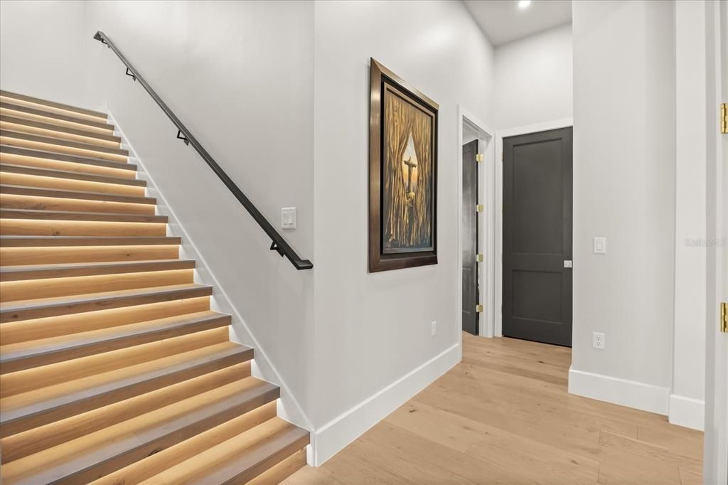 En Venta: $3,995,000 (5 camas, 4 baños, 5772 Pies cuadrados)