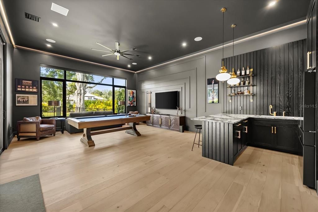 En Venta: $3,995,000 (5 camas, 4 baños, 5772 Pies cuadrados)