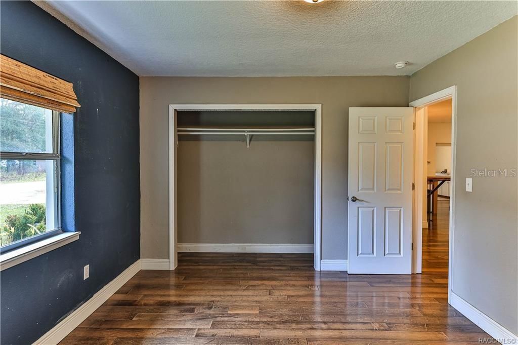 На продажу: $425,000 (5 спален, 3 ванн, 2987 Квадратных фут)