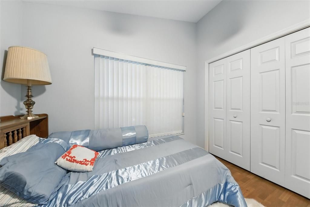 Active With Contract: $315,000 (2 beds, 2 baths, 1386 Square Feet)