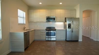 For Sale: $330,000 (3 beds, 2 baths, 1534 Square Feet)