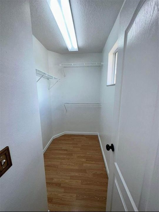 For Sale: $270,000 (3 beds, 2 baths, 1455 Square Feet)