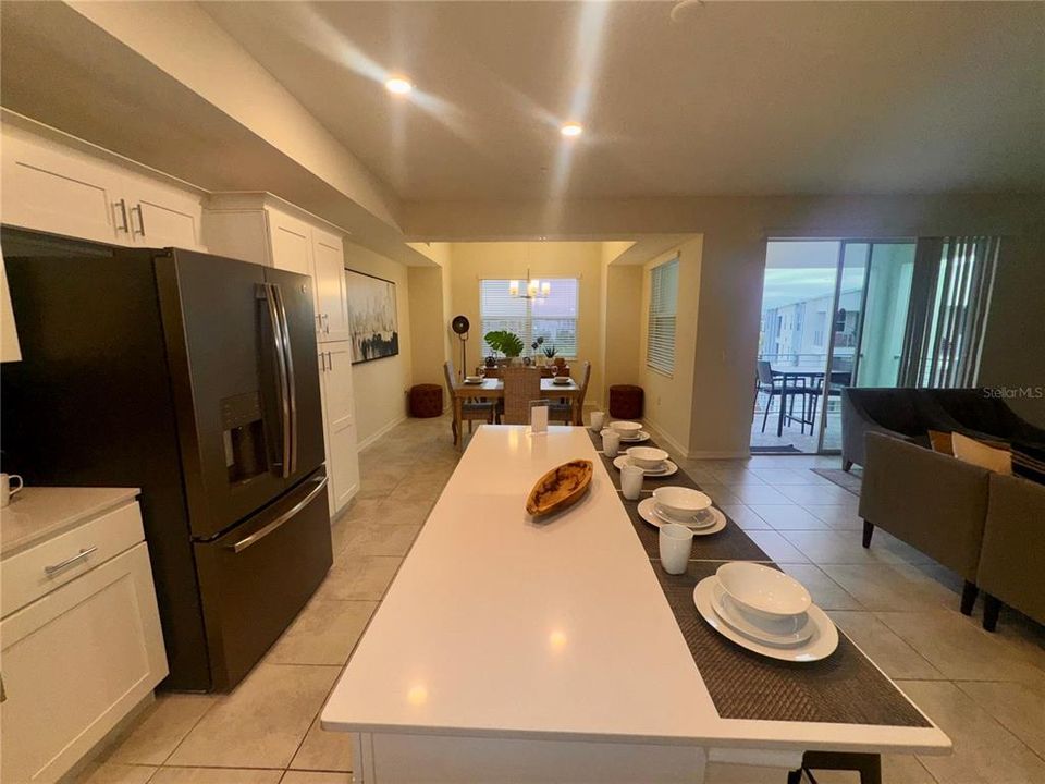 For Rent: $2,500 (2 beds, 2 baths, 1126 Square Feet)