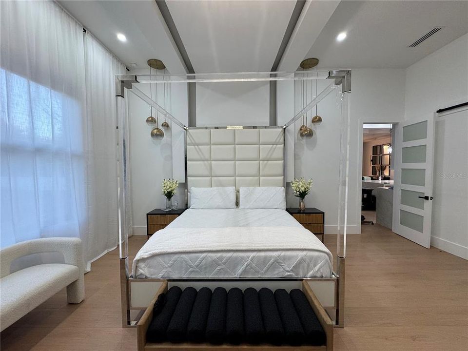 На продажу: $979,900 (5 спален, 4 ванн, 3117 Квадратных фут)