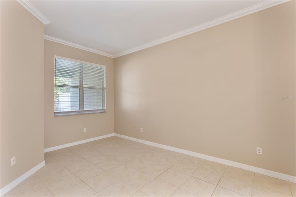 На продажу: $365,000 (3 спален, 2 ванн, 1951 Квадратных фут)