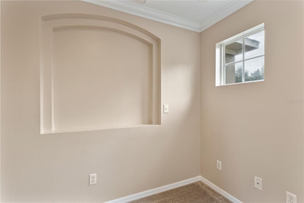 На продажу: $365,000 (3 спален, 2 ванн, 1951 Квадратных фут)