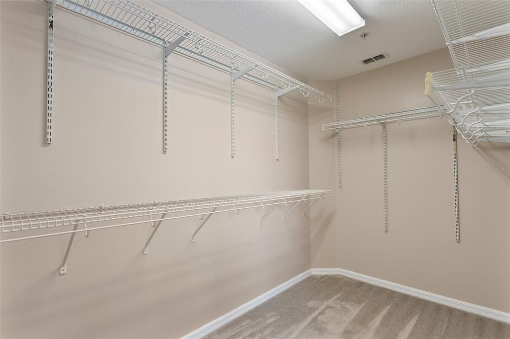 На продажу: $365,000 (3 спален, 2 ванн, 1951 Квадратных фут)