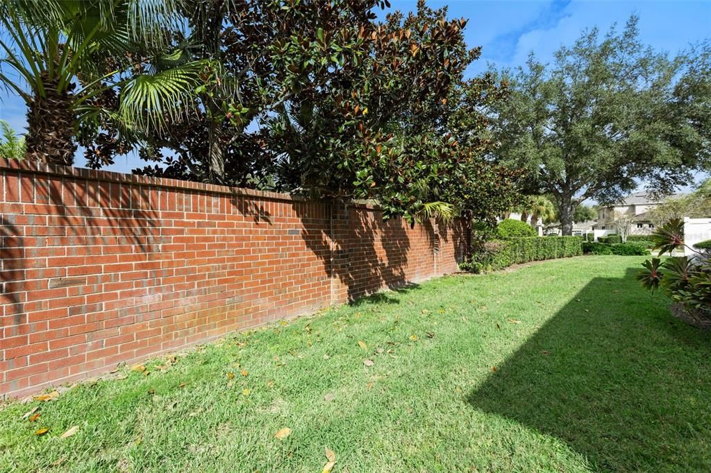 На продажу: $365,000 (3 спален, 2 ванн, 1951 Квадратных фут)