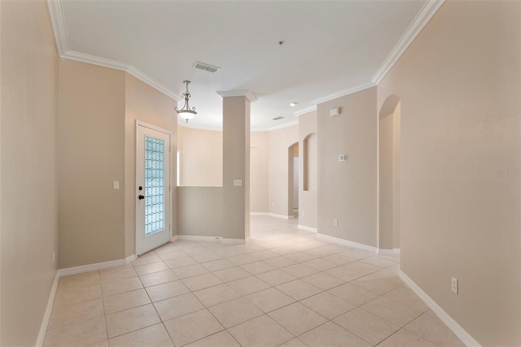 На продажу: $365,000 (3 спален, 2 ванн, 1951 Квадратных фут)