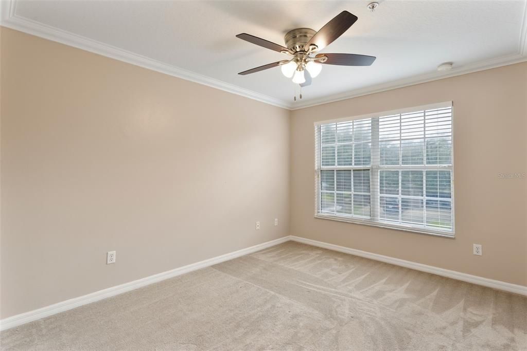 На продажу: $365,000 (3 спален, 2 ванн, 1951 Квадратных фут)