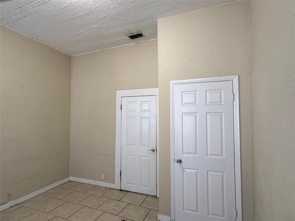 En Renta: $1,895 (3 camas, 2 baños, 1311 Pies cuadrados)