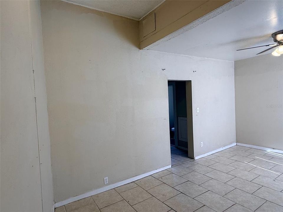 En Renta: $1,895 (3 camas, 2 baños, 1311 Pies cuadrados)