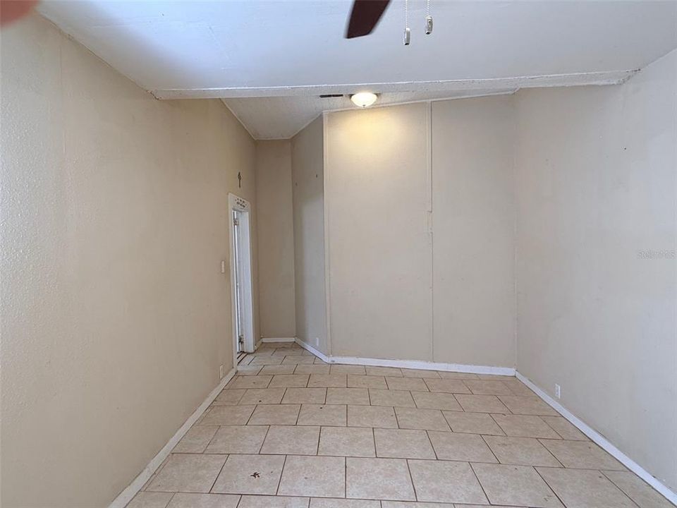 En Renta: $1,895 (3 camas, 2 baños, 1311 Pies cuadrados)