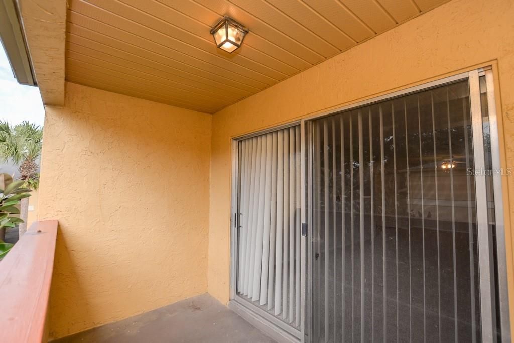 待售: $130,000 (2 贝兹, 2 浴室, 1126 平方英尺)