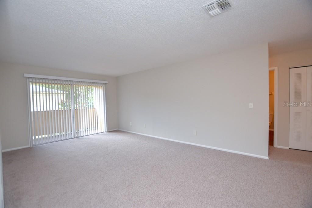 待售: $130,000 (2 贝兹, 2 浴室, 1126 平方英尺)