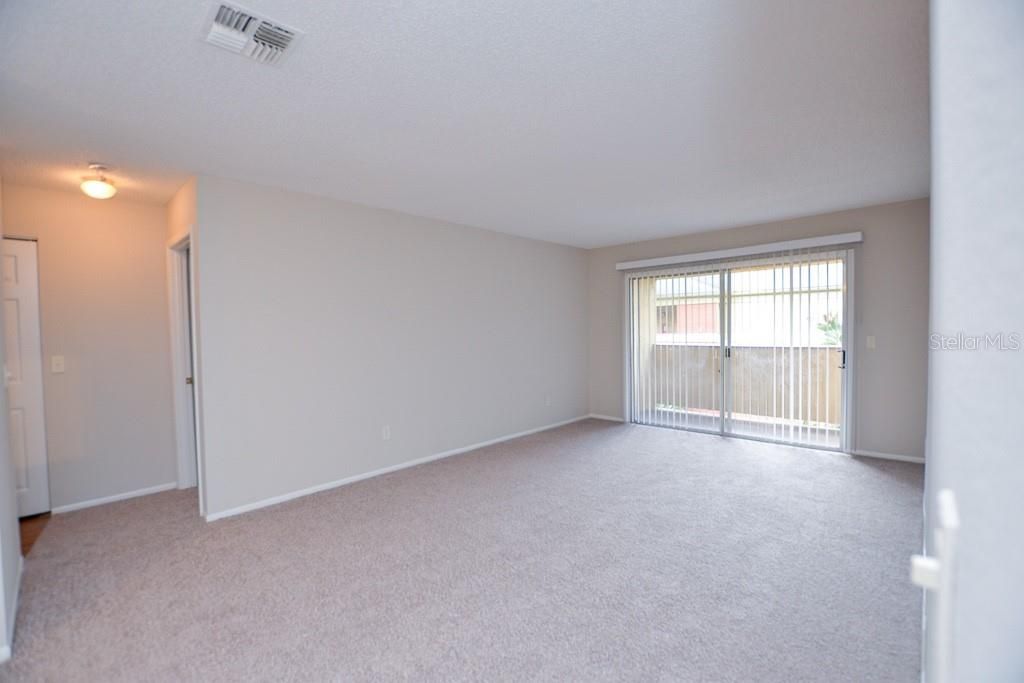 待售: $130,000 (2 贝兹, 2 浴室, 1126 平方英尺)