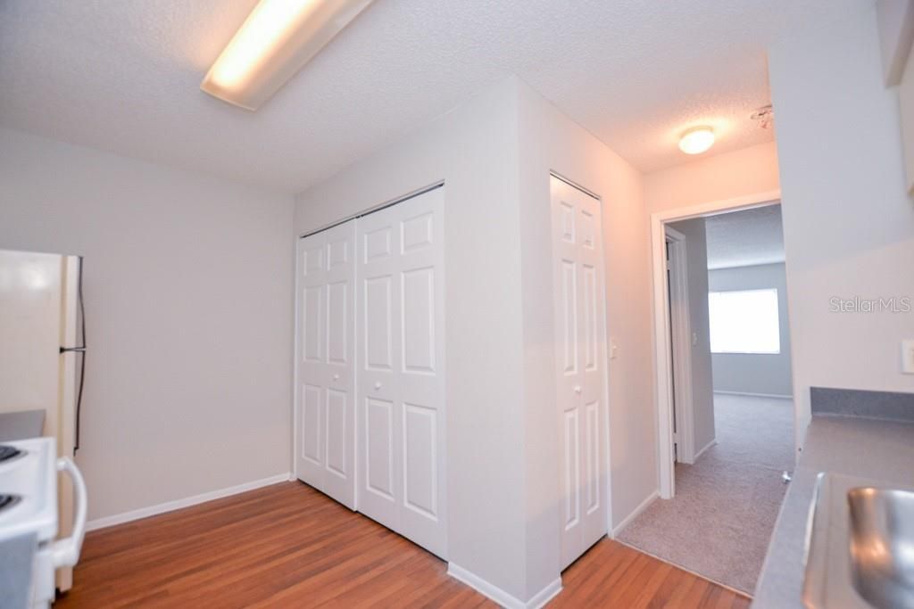 待售: $130,000 (2 贝兹, 2 浴室, 1126 平方英尺)