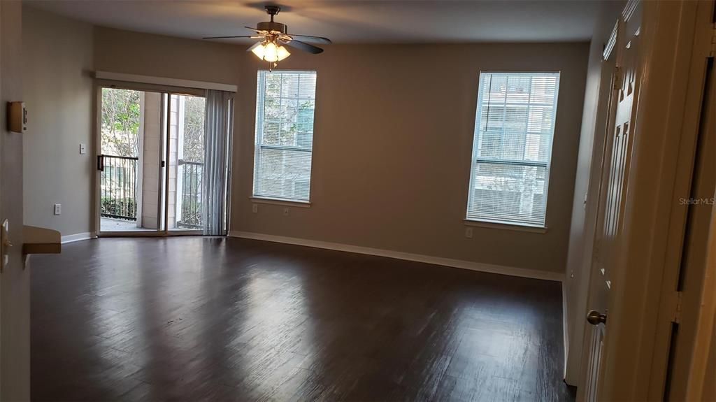 В аренду: $1,495 (2 спален, 2 ванн, 1031 Квадратных фут)