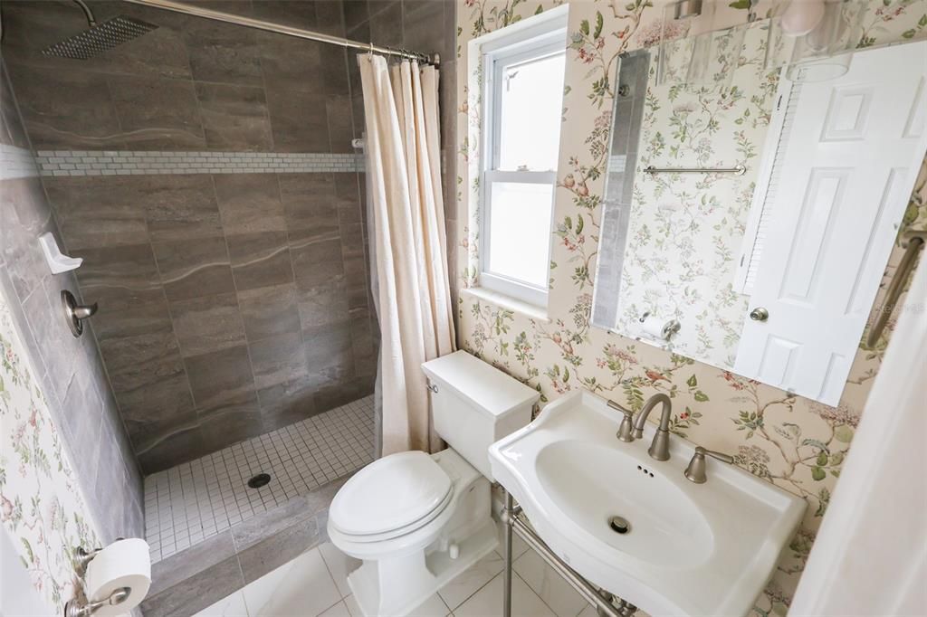 En Renta: $3,000 (3 camas, 3 baños, 1913 Pies cuadrados)