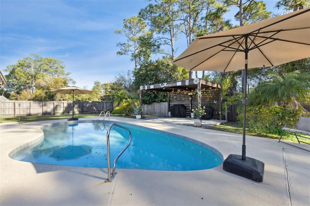 En Venta: $330,000 (3 camas, 2 baños, 1426 Pies cuadrados)