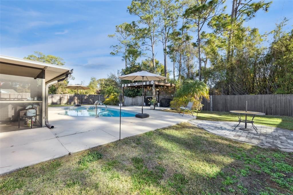 En Venta: $330,000 (3 camas, 2 baños, 1426 Pies cuadrados)