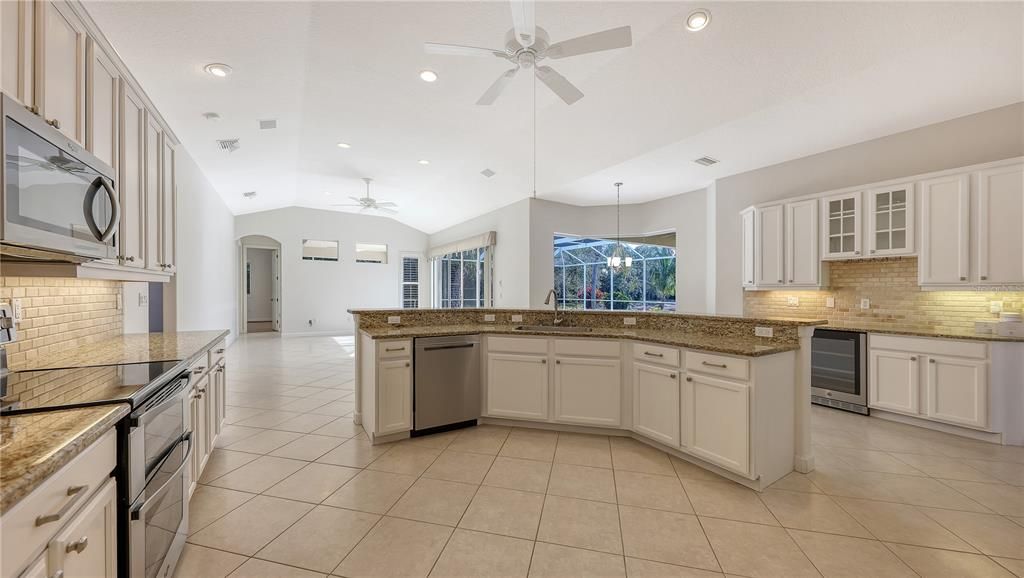 For Sale: $749,900 (4 beds, 3 baths, 2859 Square Feet)