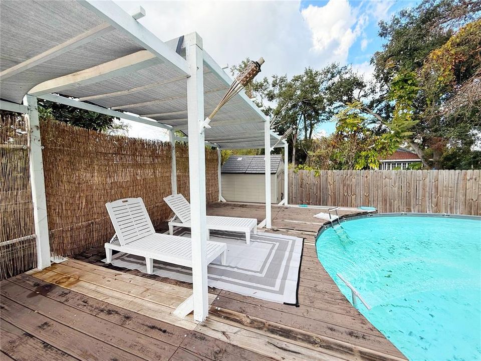 For Sale: $261,000 (3 beds, 2 baths, 1289 Square Feet)