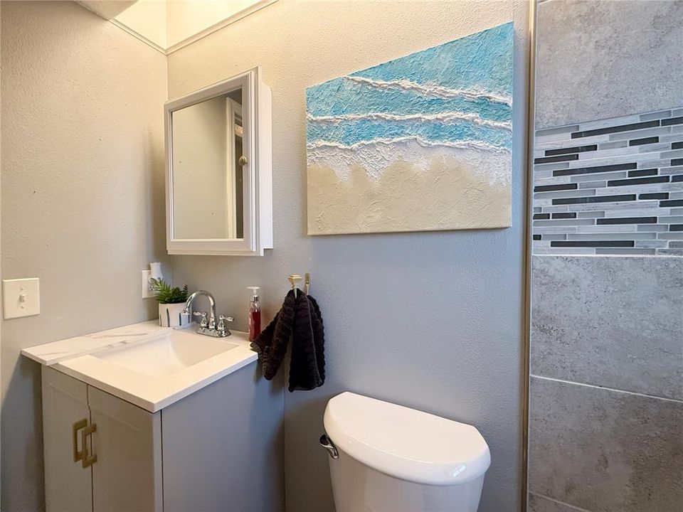 For Sale: $261,000 (3 beds, 2 baths, 1289 Square Feet)