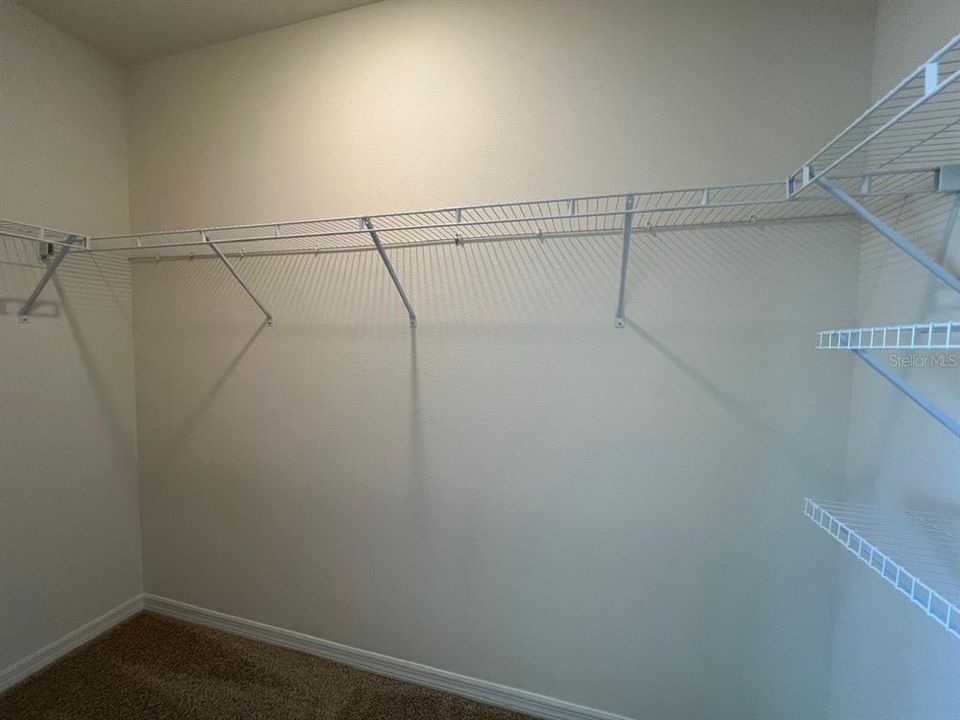 For Rent: $2,000 (3 beds, 2 baths, 1463 Square Feet)