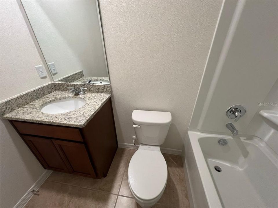 For Rent: $2,000 (3 beds, 2 baths, 1463 Square Feet)